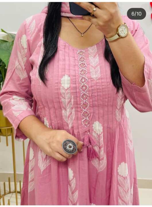 New anarkali kurta set with Cotton Pant & Malmal Dupatta - View 5