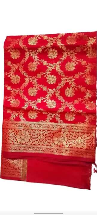 Luxurious red Banarasi silk dupatta - View 2