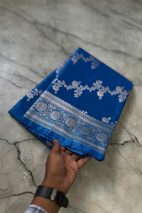 Banarasi handloom Mashru silk Saree - View 5