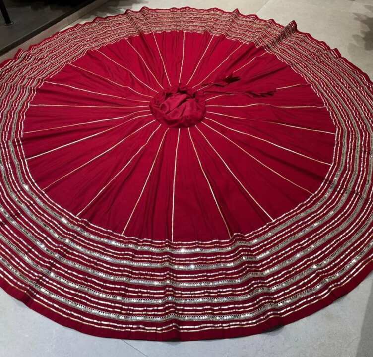 Tradetional Embroidered Full Gher Dandiya Skirt - View 5