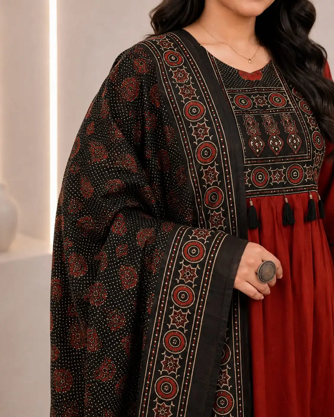 3 Piece Maroon Cotton Kurti Set with Black Printed Dupatta - View 2