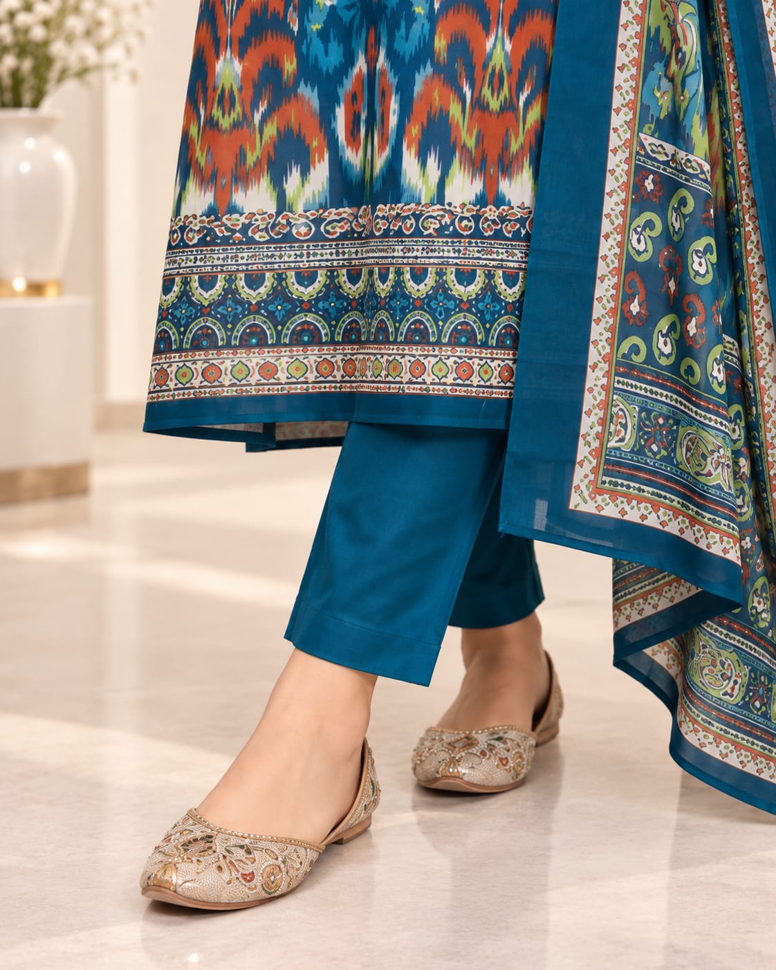 Blue Kanchi Cotton Printed Suit Set with Jacquard Dupatta - View 2