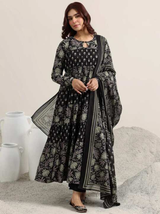printed cotton ghera kurta & pant or dupatta set - View 8
