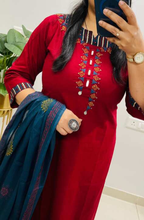 Azrakh Prints in Dhabu Cotton - View 8